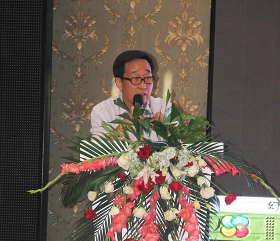 中國(guó)品牌第一人現(xiàn)身產(chǎn)業(yè)化發(fā)展論壇，共同分享饕餮智慧盛宴